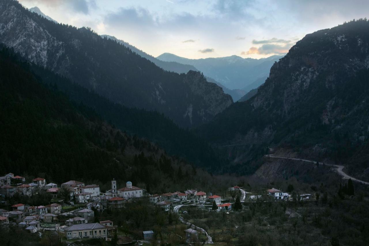 Δωμάτια Με Θέα Mega Chorio Exteriör bild