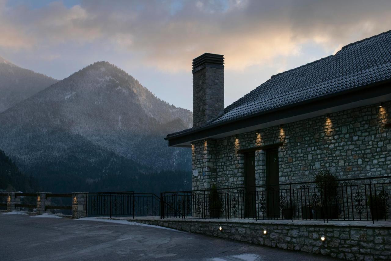 Δωμάτια Με Θέα Mega Chorio Exteriör bild